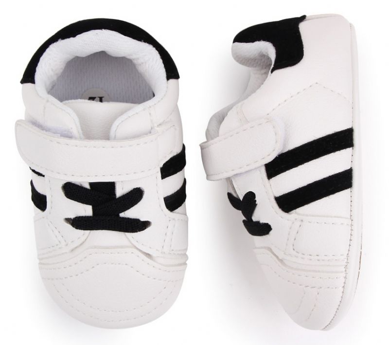 Aguilera Unisex Lasten Rennot Tennarit - Musta