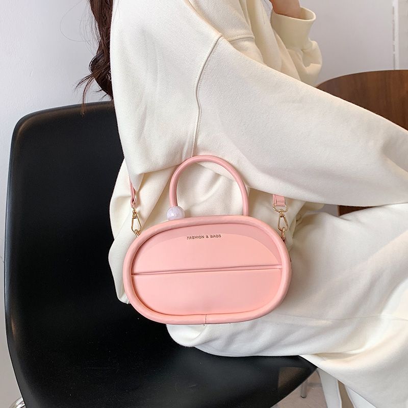 Alejo Naisten Pieni Tekonahkainen Crossbody Käsilaukku - Beige
