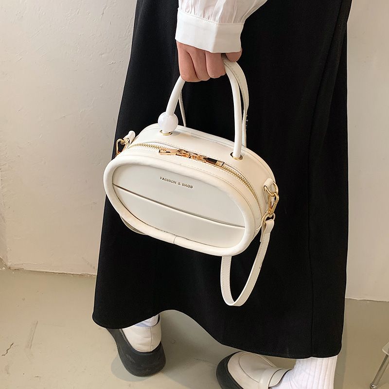 Alejo Naisten Pieni Tekonahkainen Crossbody Käsilaukku - Beige