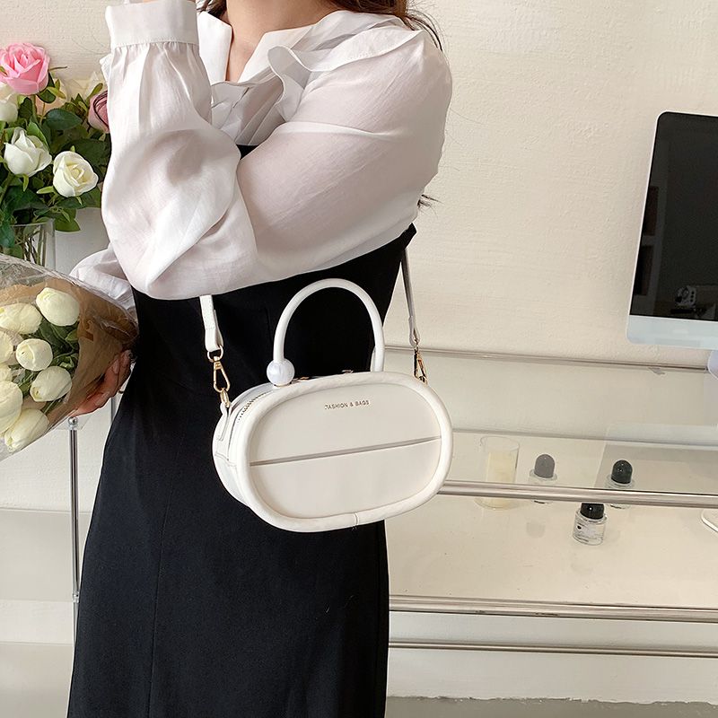 Alejo Naisten Pieni Tekonahkainen Crossbody Käsilaukku - Beige