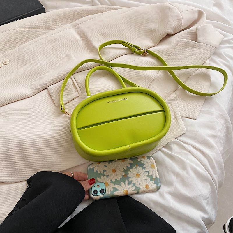 Alejo Naisten Pieni Tekonahkainen Crossbody Käsilaukku - Beige
