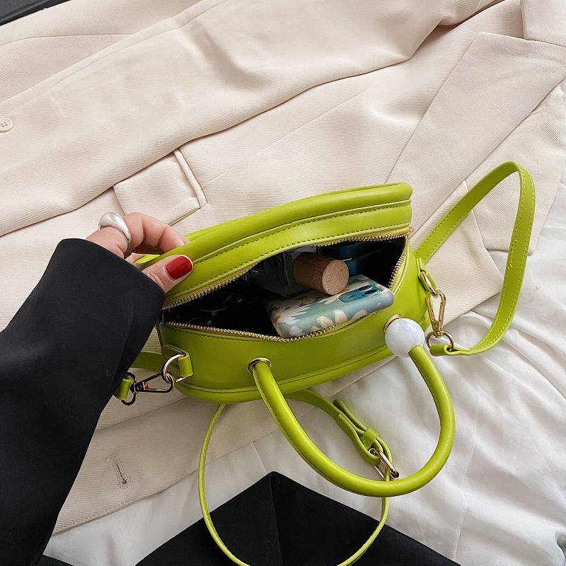 Alejo Naisten Pieni Tekonahkainen Crossbody Käsilaukku - Beige