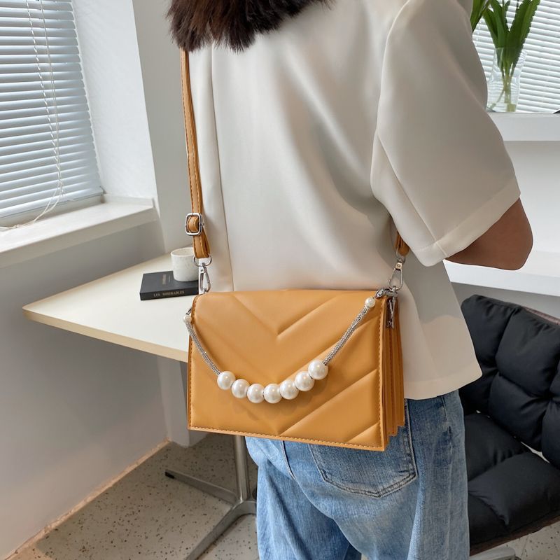 Ali Naisten Pieni Crossbody Käsilaukku - Musta