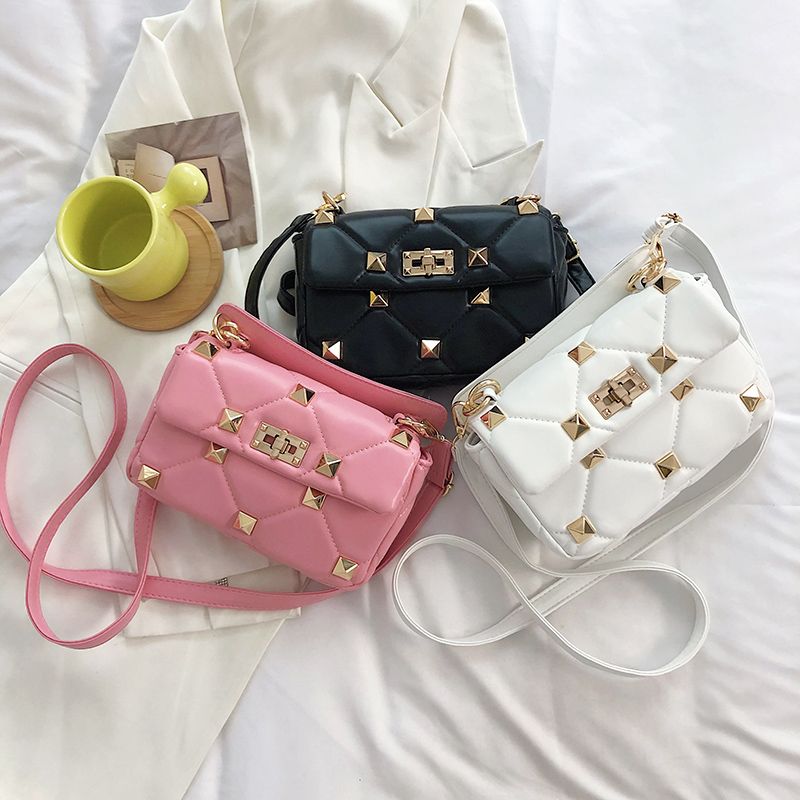 Alix Naisten Tekonahkainen Crossbody Käsilaukku - Musta