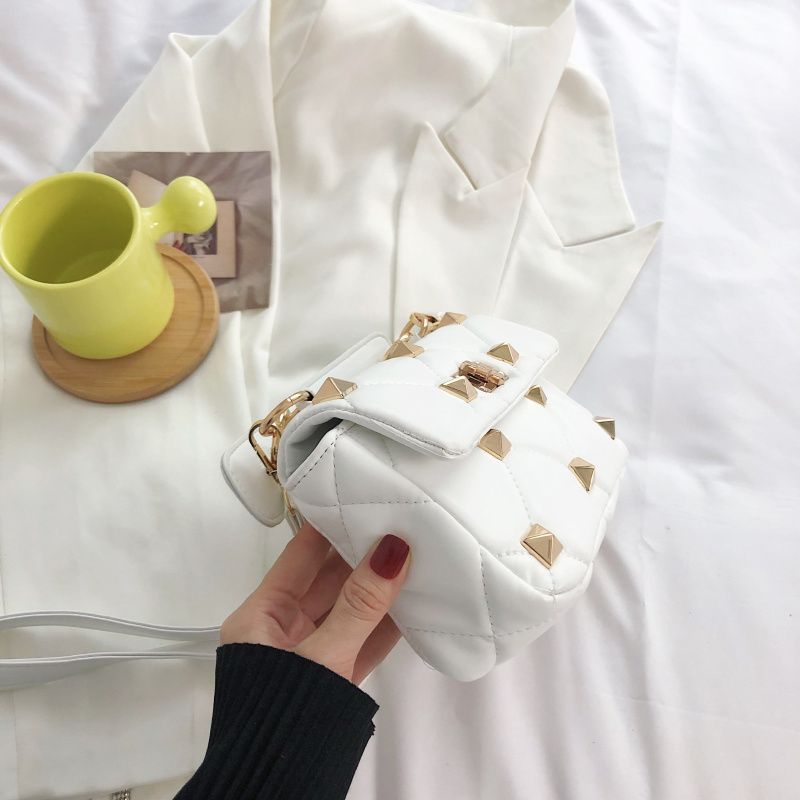 Alix Naisten Tekonahkainen Crossbody Käsilaukku - Musta