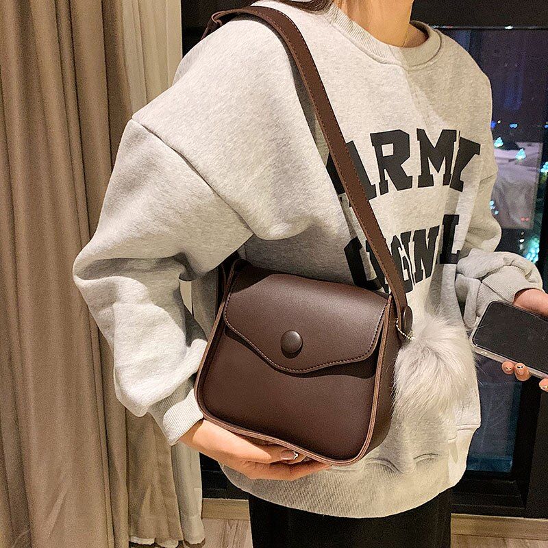Almeda Naisten Minikeinonahkainen Crossbody Käsilaukku - Musta