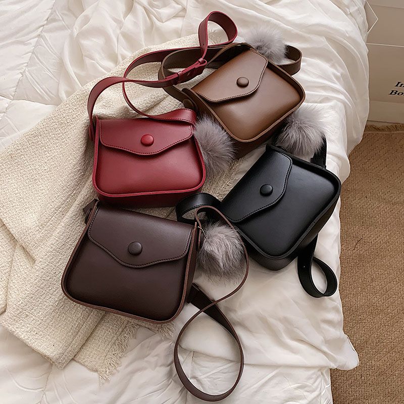 Almeda Naisten Minikeinonahkainen Crossbody Käsilaukku - Musta