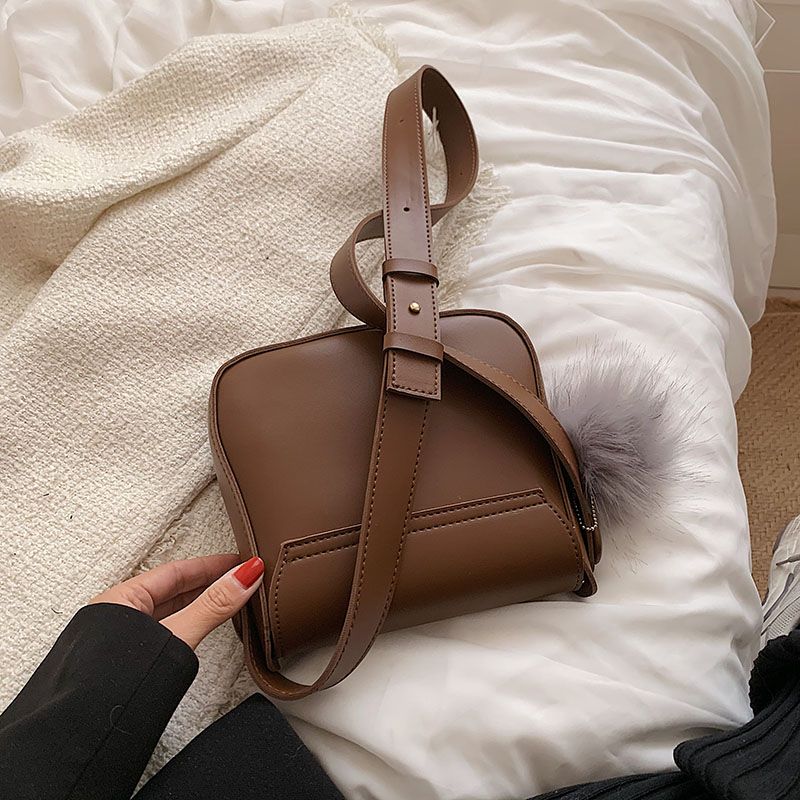 Almeda Naisten Minikeinonahkainen Crossbody Käsilaukku - Musta