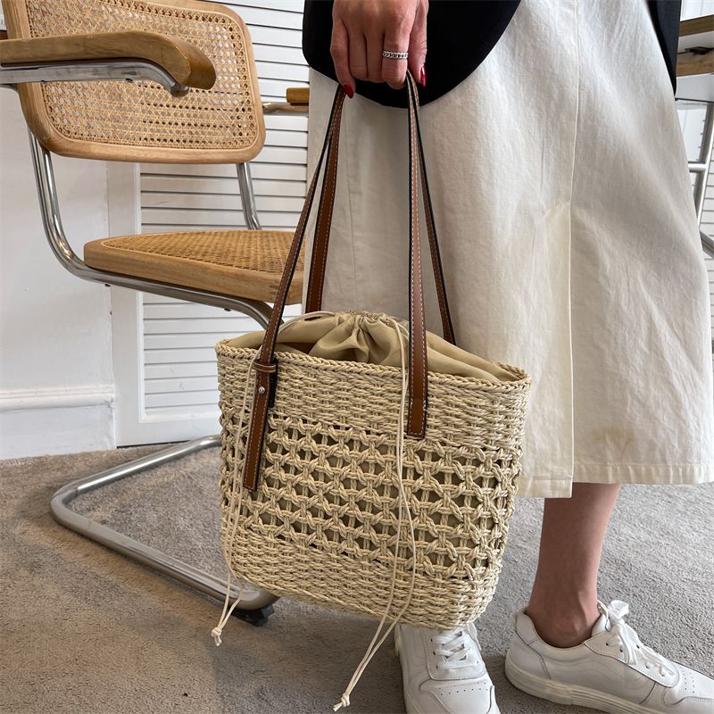 Amaya Naisten Suuri Straw Beach Bucket Käsilaukku - Beige