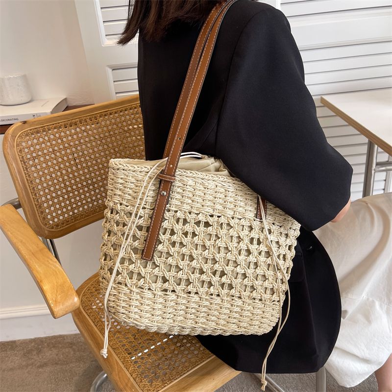 Amaya Naisten Suuri Straw Beach Bucket Käsilaukku - Beige