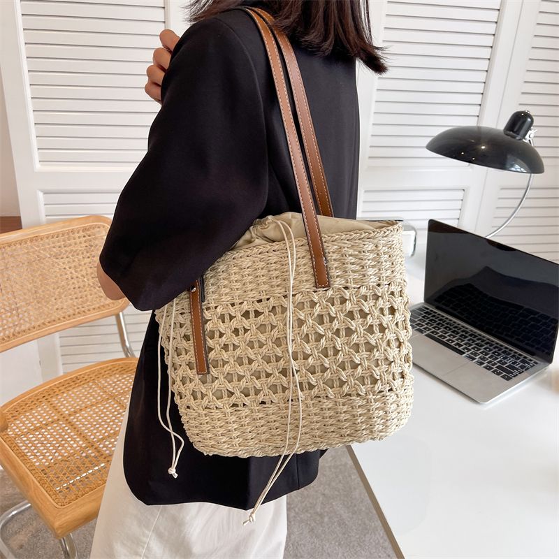 Amaya Naisten Suuri Straw Beach Bucket Käsilaukku - Beige