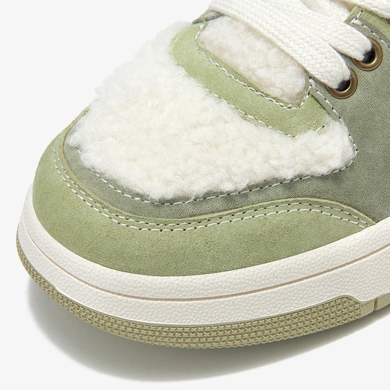 Angela Naisten Talvilenkkarit - Beige