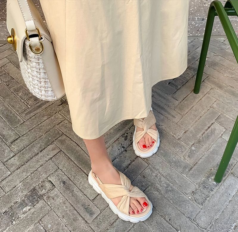 Aricia Wedges - Beige