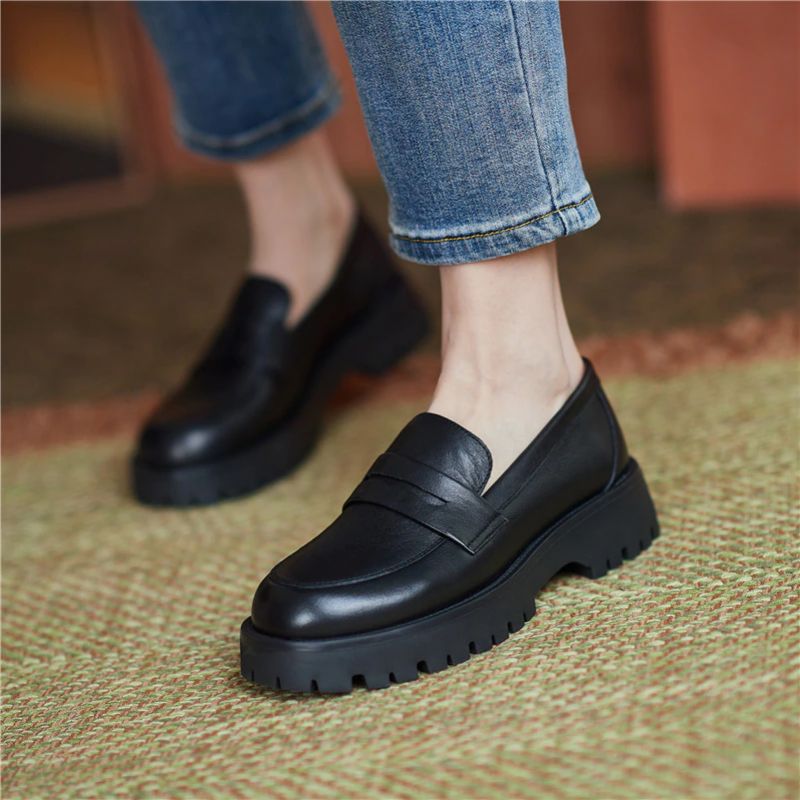 Aroa Naisten Nahkaiset Loafer-kengät - Beige