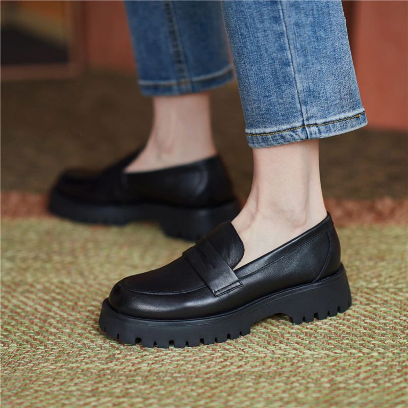 Aroa Naisten Nahkaiset Loafer-kengät - Beige