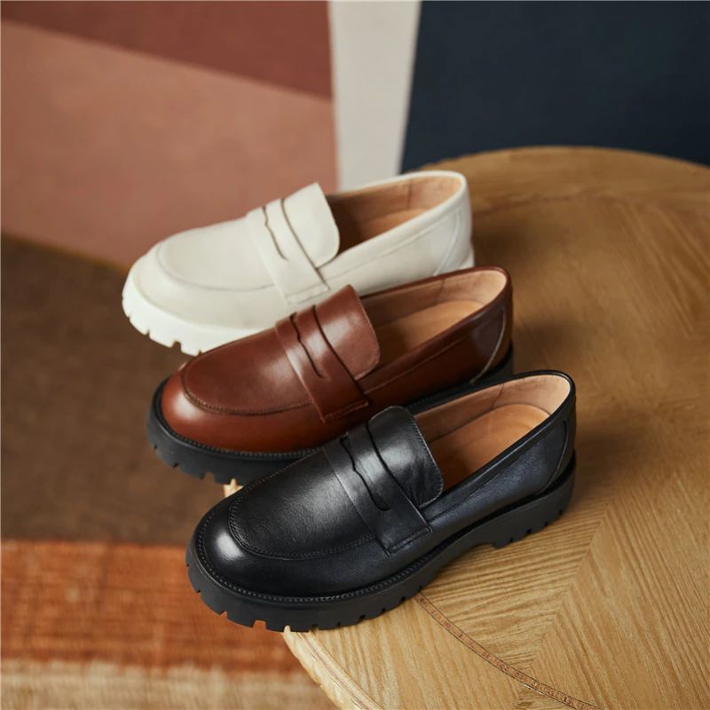 Aroa Naisten Nahkaiset Loafer-kengät - Beige