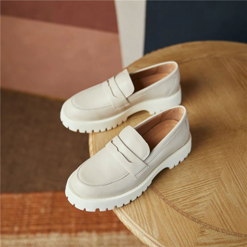 Aroa Naisten Nahkaiset Loafer-kengät - Beige