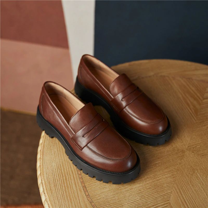 Aroa Naisten Nahkaiset Loafer-kengät - Beige