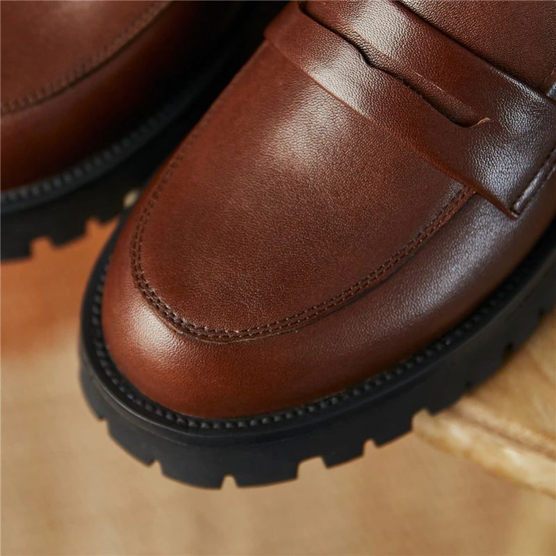 Aroa Naisten Nahkaiset Loafer-kengät - Beige