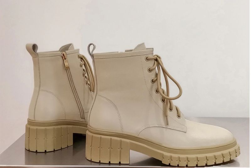 Arrieta Boots Nilkkakorkeus - Beige Lyhyt Pehmo