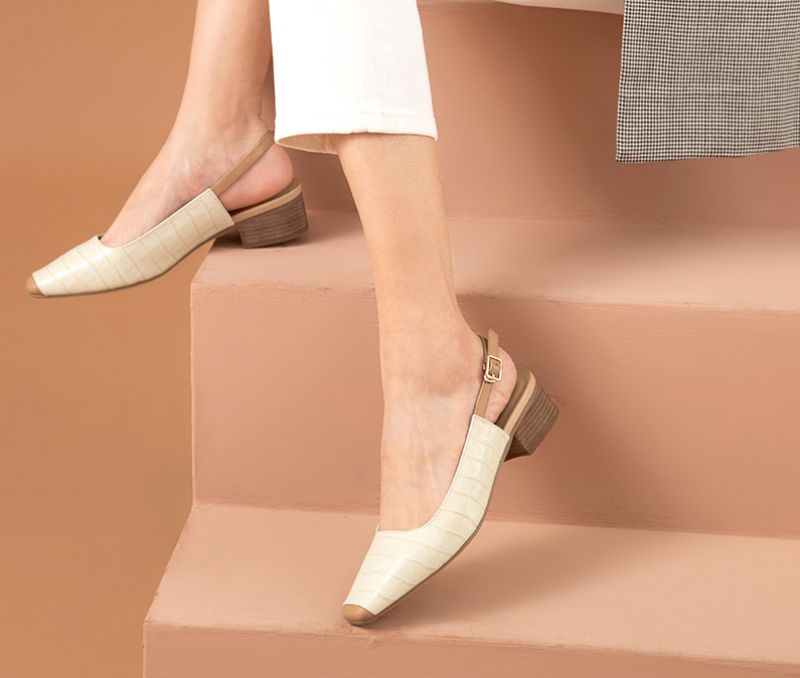 Asucena Naisten Nahkasandaalit - Beige