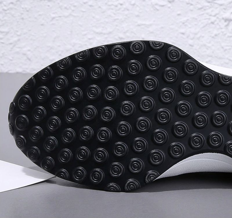 Barry Slip-ons - Musta Kulta