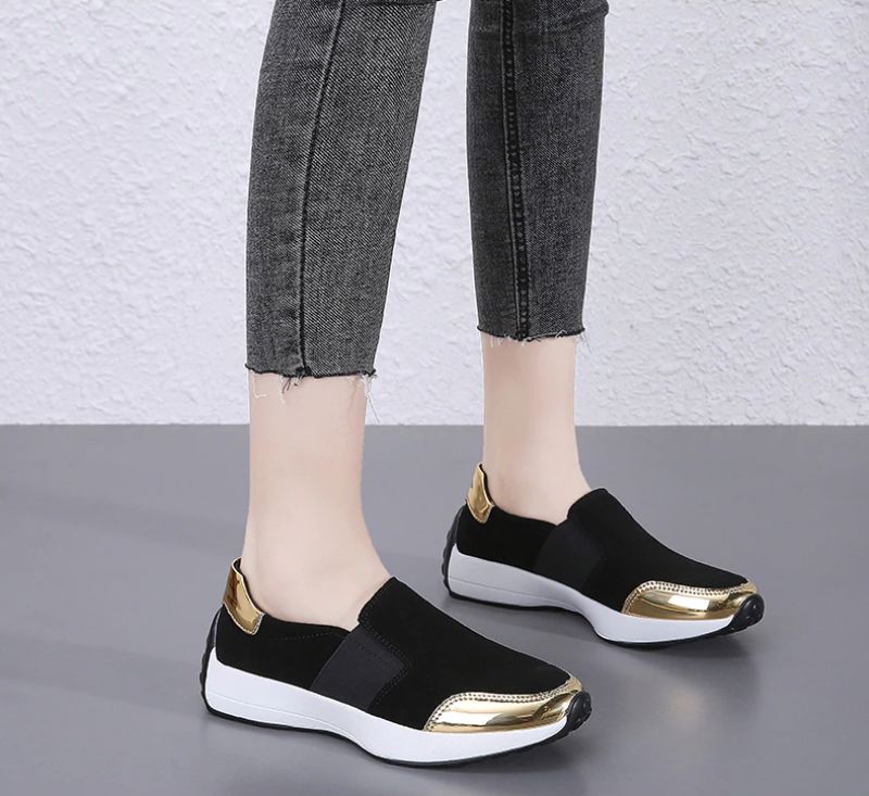 Barry Slip-ons - Musta Kulta