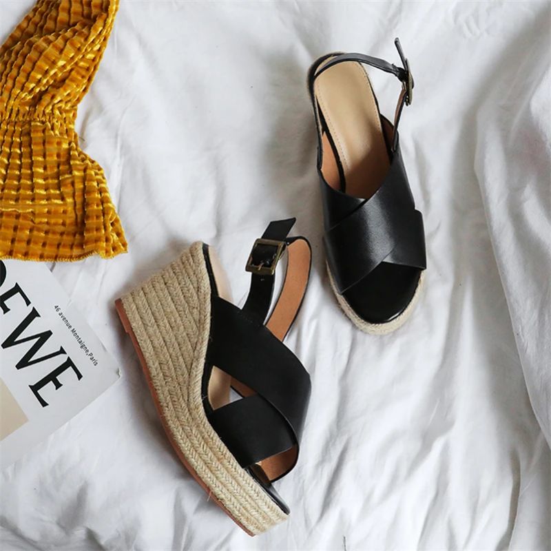 Bela Naisten Platform Wedges -sandaalit - Musta