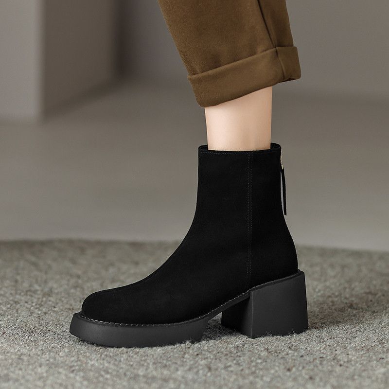 Betty Naisten Nelikantaiset Saappaat - Black Velvet