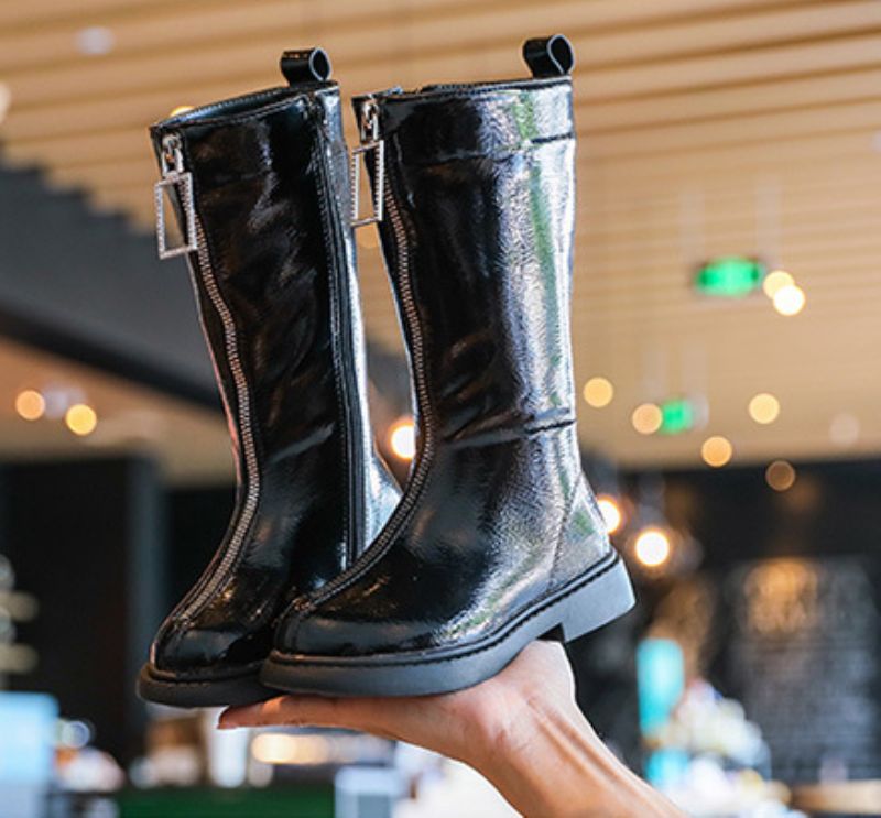 Britneyn Tyttöjen Chelsea Boot - Musta