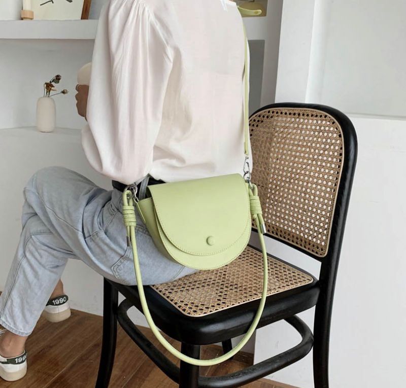 Carmenza Naisten Käsilaukku - Beige