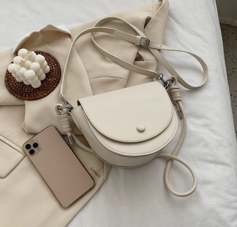 Carmenza Naisten Käsilaukku - Beige