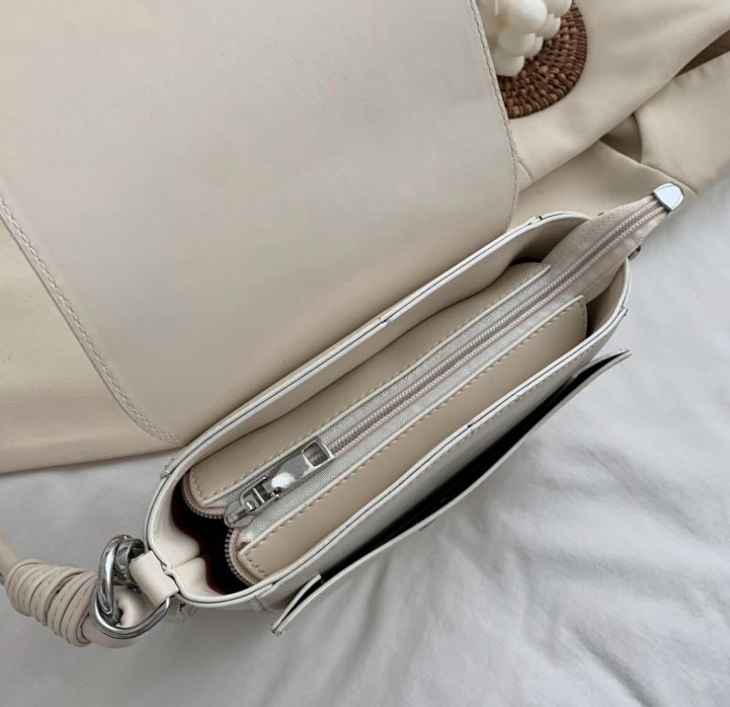 Carmenza Naisten Käsilaukku - Beige