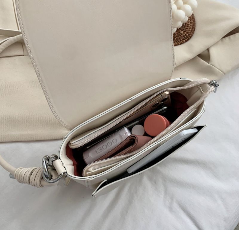 Carmenza Naisten Käsilaukku - Beige