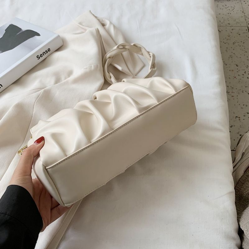 Cata Naisten Laskostettu Crossbody Käsilaukku - Khaki