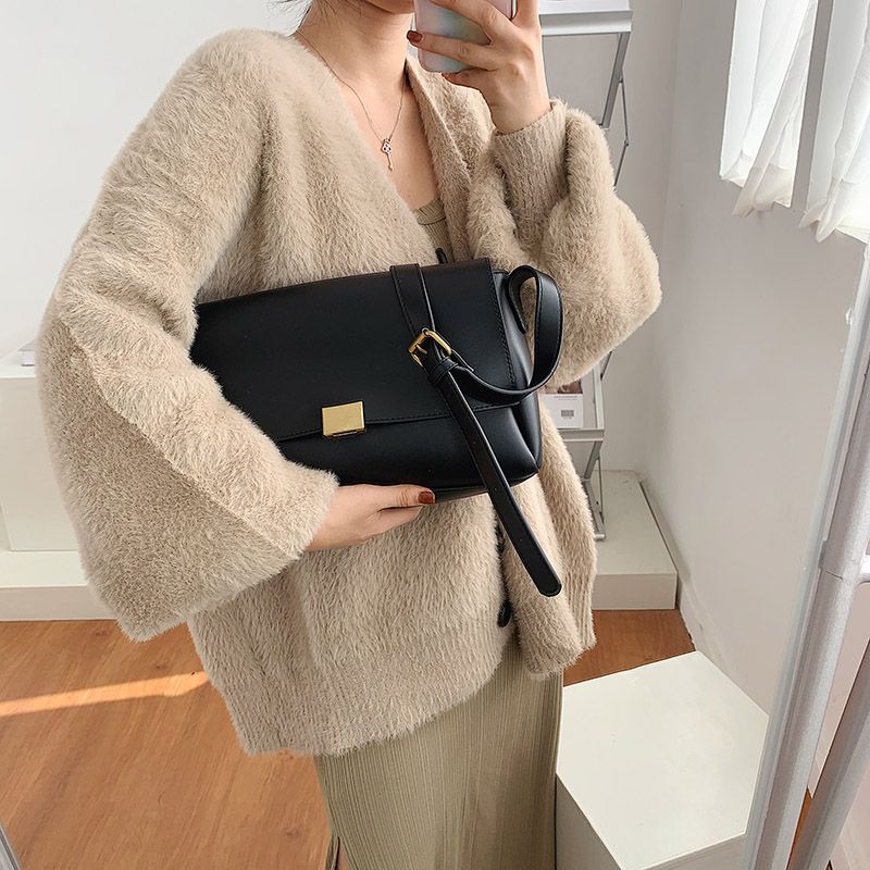 Ceci Naisten Yksivärinen Crossbody Käsilaukku - Musta