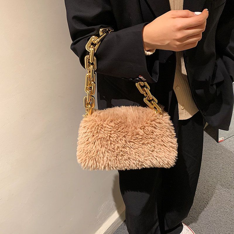 Celeste Naisten Chunky Chain Olkalaukku - Khaki