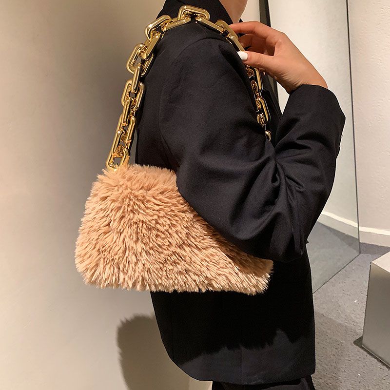 Celeste Naisten Chunky Chain Olkalaukku - Khaki