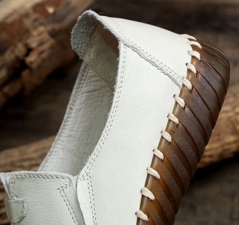Charis Naisten Litteät Nahkaiset Loafer-kengät - Beige