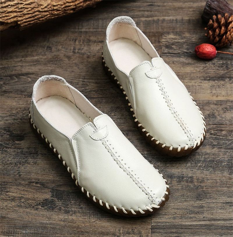Charis Naisten Litteät Nahkaiset Loafer-kengät - Beige