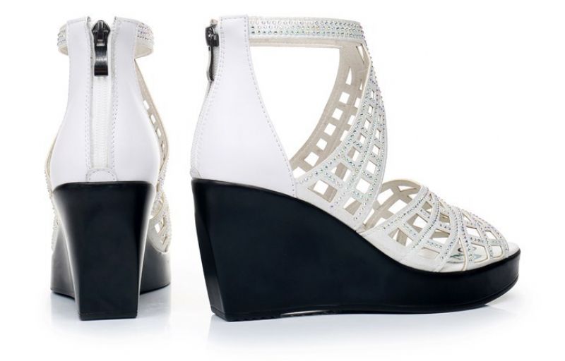 Charli Naisten Platform Wedge Sandaalit - Kulta