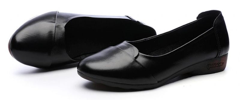 Cher Naisten Litteät Nahkaiset Slip-on-kengät - Beige