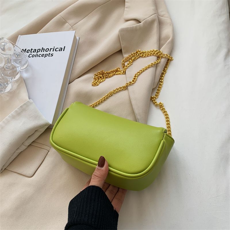 Cleo Leather Flap Crossbody Käsilaukku - Musta