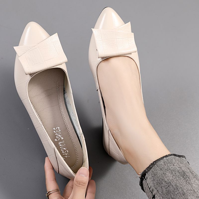 Corina Naisten Nahkaiset Pumppukengät - Beige