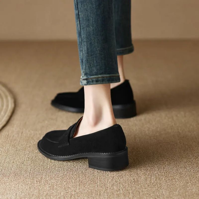 Cornelia Naisten Keskikorkokengät Nahkainen Loafer - Musta