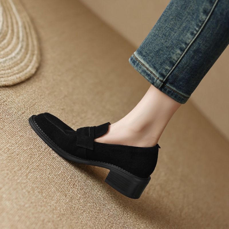Cornelia Naisten Keskikorkokengät Nahkainen Loafer - Musta