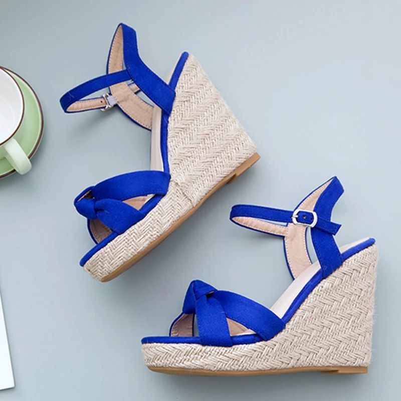 Creta Naisten Elegant Wedge -musta Sandaali - Musta