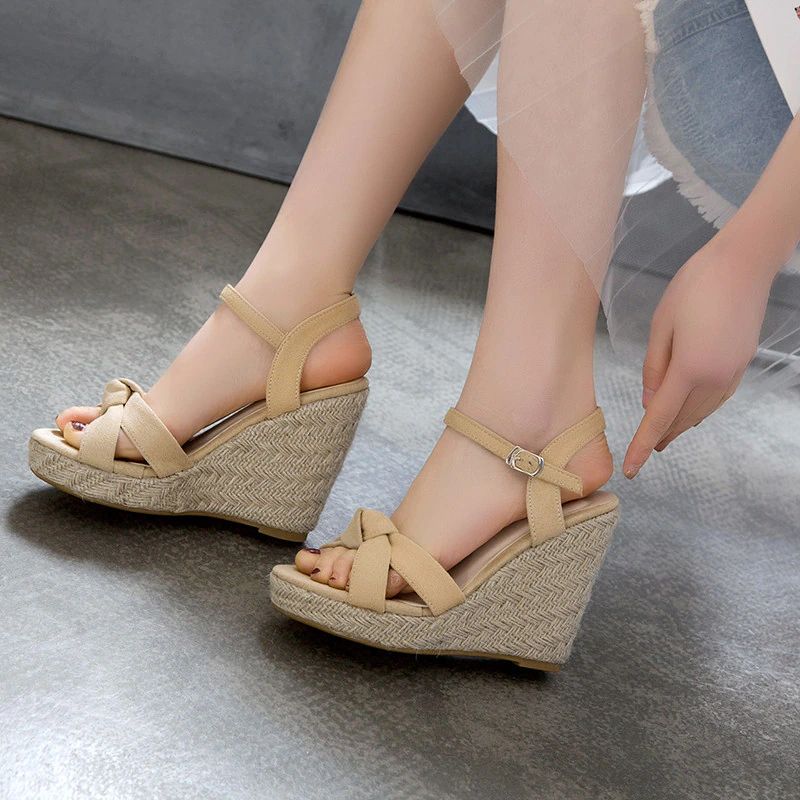 Creta Naisten Elegant Wedge -musta Sandaali - Musta