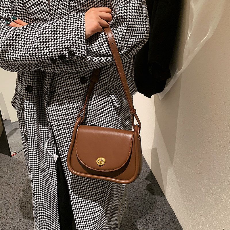 Cristi Naisten Crossbody Käsilaukku - Kahvi