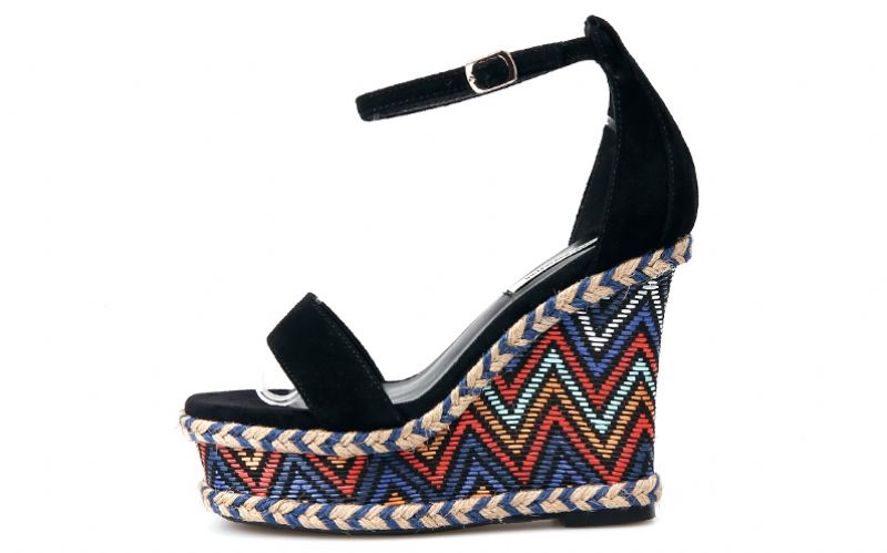 Dorian Wedges - Musta